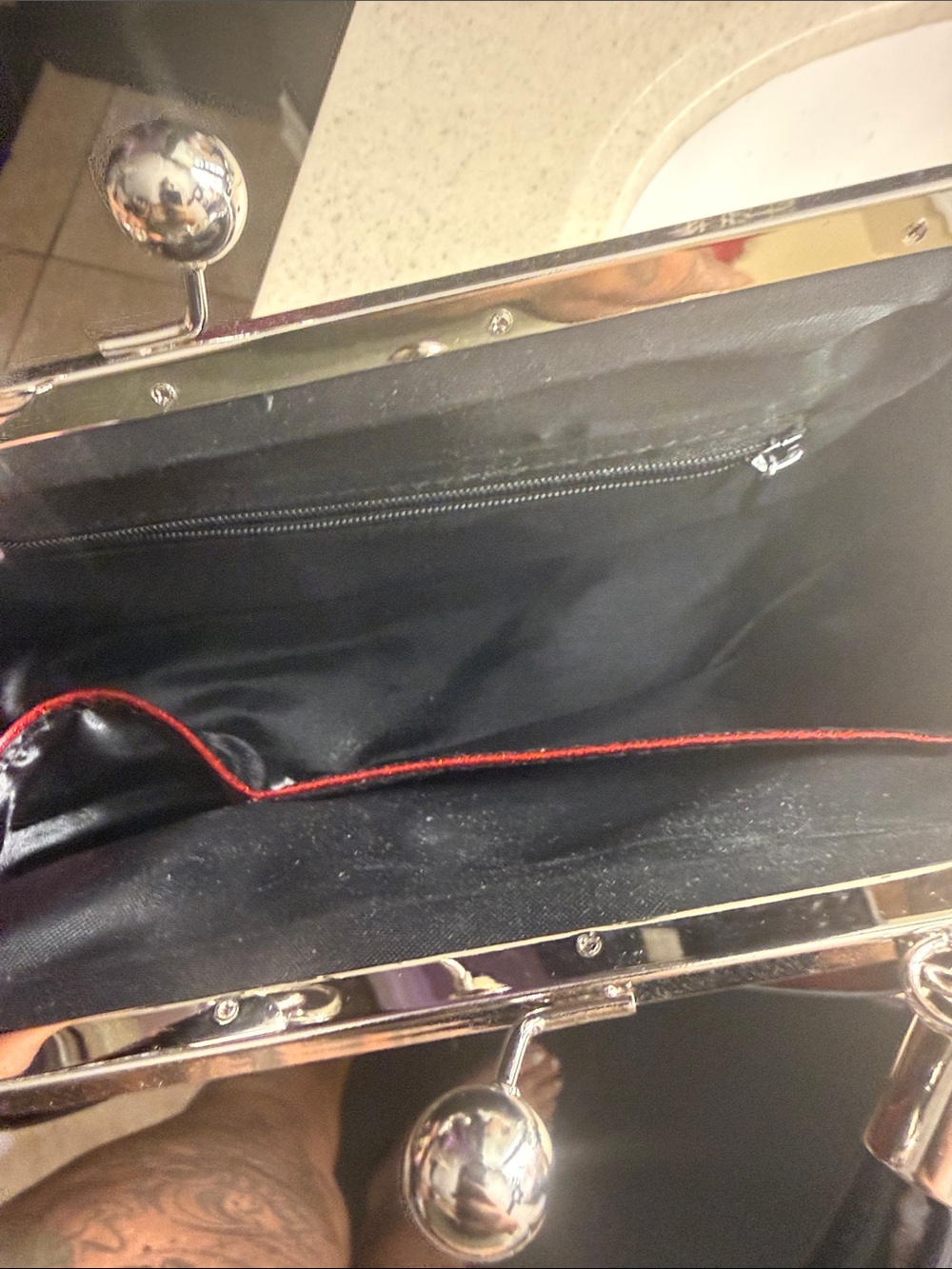 Sourpuss Black Patent Spiderweb Top-Handle Bag with Red Bow - Picture 3 of 4